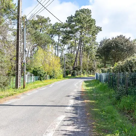 Sous Les Mimosas 2kms Penzion 3*