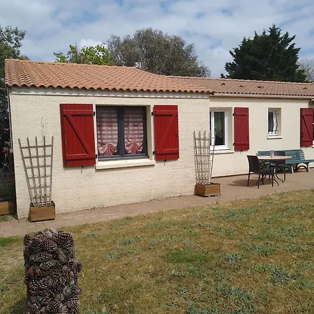 Bed & Breakfast Sous Les Mimosas 2kms
