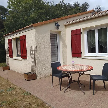 Bed & Breakfast Sous Les Mimosas 2kms Saint-Jean-de-Monts